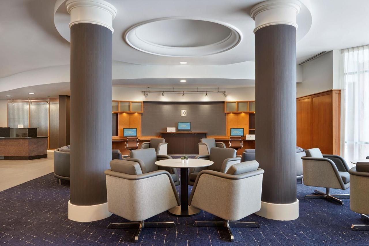 Courtyard By Marriott Toronto Markham Bagian luar foto