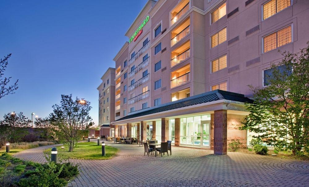 Courtyard By Marriott Toronto Markham Bagian luar foto