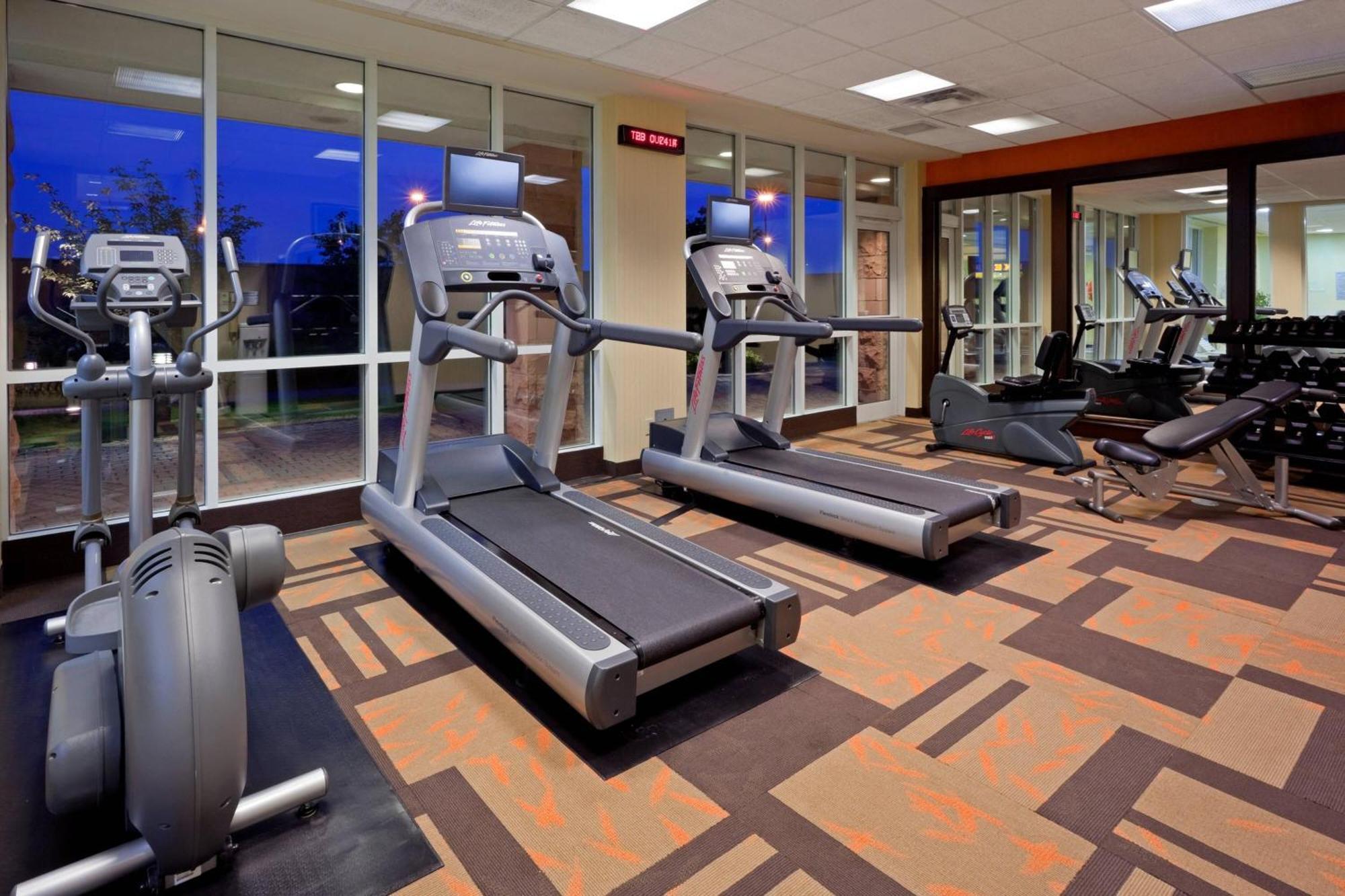 Courtyard By Marriott Toronto Markham Bagian luar foto