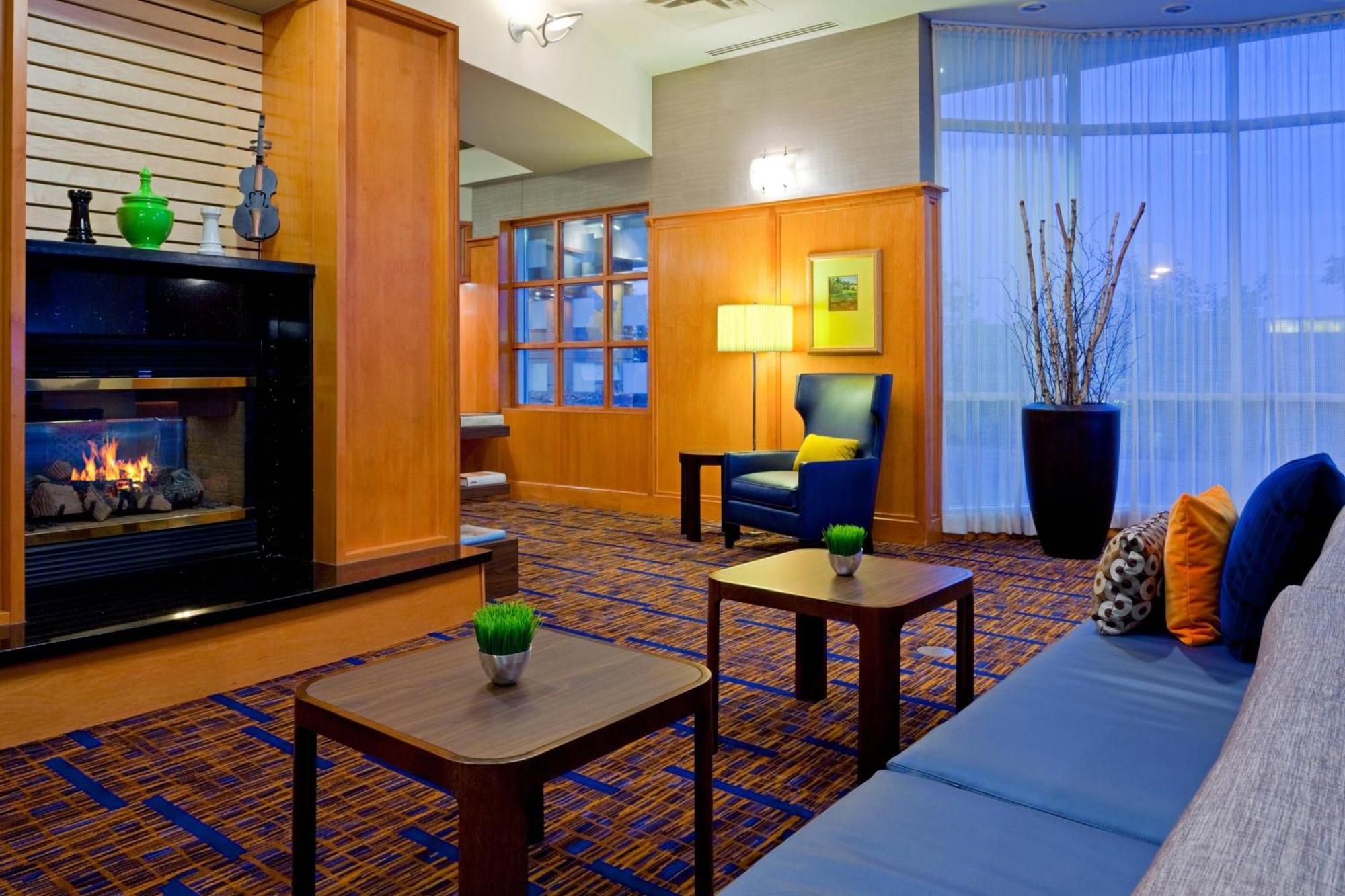 Courtyard By Marriott Toronto Markham Bagian luar foto