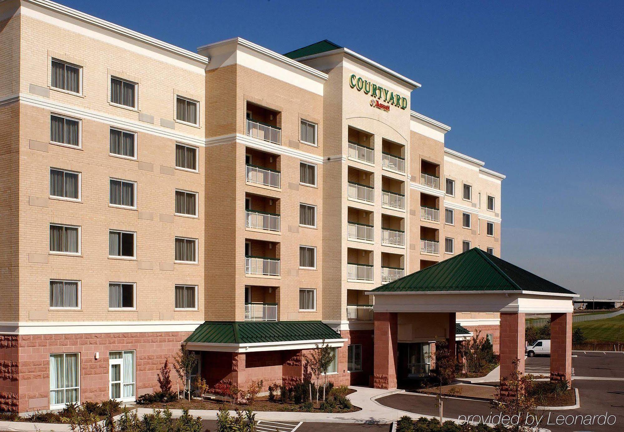 Courtyard By Marriott Toronto Markham Bagian luar foto